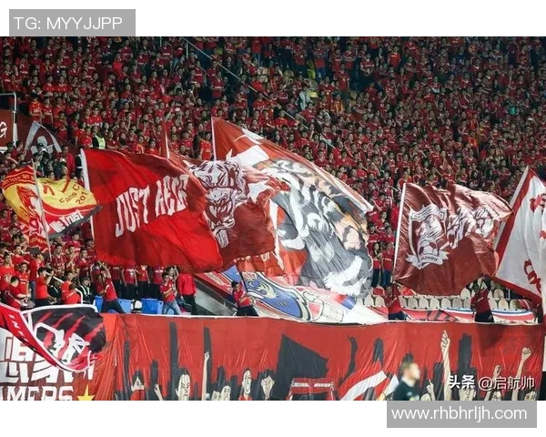 广州足球队心理素质引发热议球迷对球队表现的不同看法与分析 广州足球队心理素质引发热议球迷对球队表现的不同看法与分析