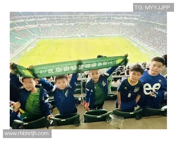北京足球队技术争议引发热议球迷与专家观点碰撞分析