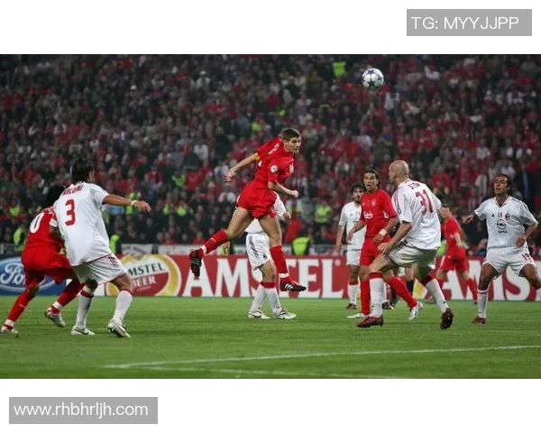 200年足球历史回顾与明星球员排名揭晓的精彩瞬间